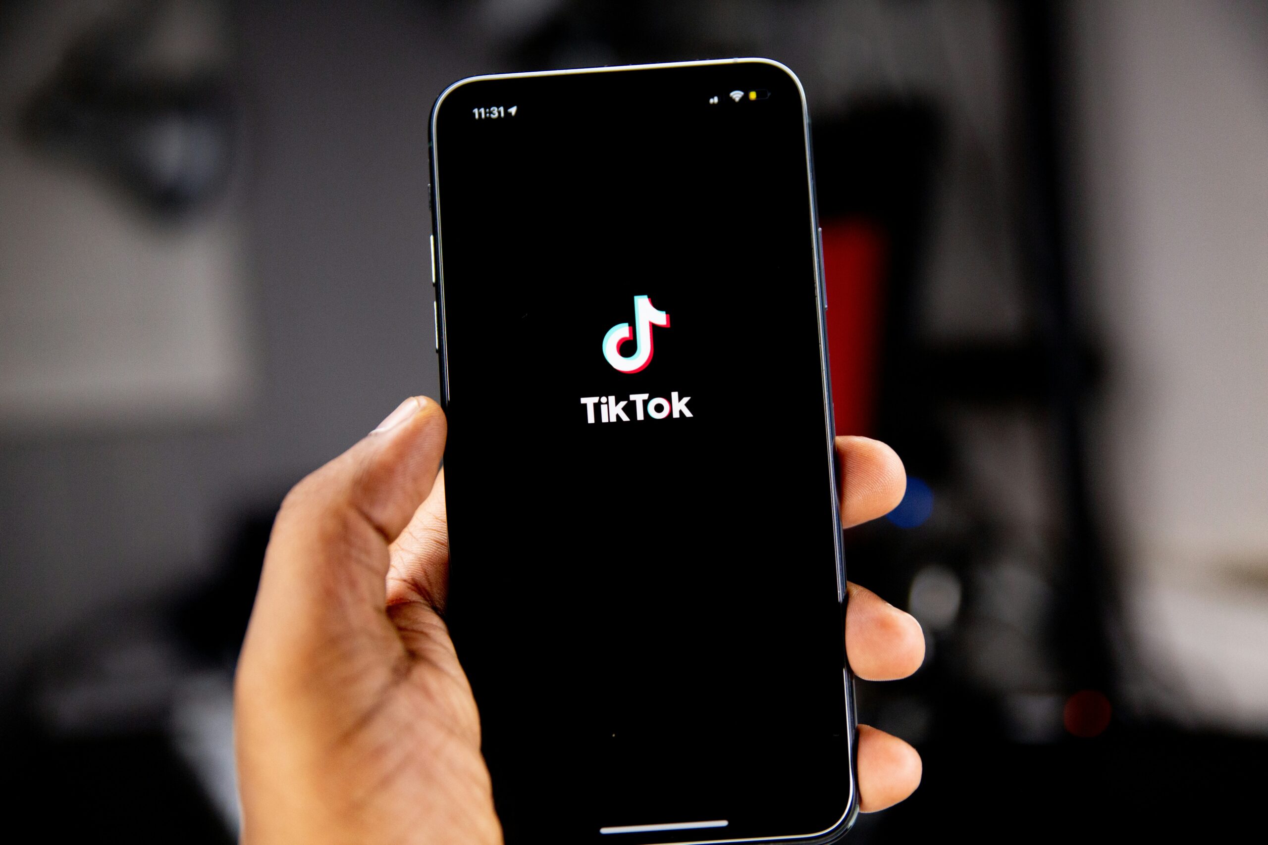 The Best Times to Post on TikTok (And How to Find Your Own)